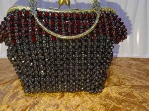 حقيبة خرز و كريستال